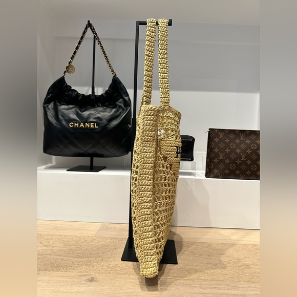 * SOLD* Authentic PRADA Crochet tote bag - Picture 3 of 11